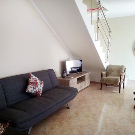Evis Maisonette With Sea View Flojitá Kültér fotó
