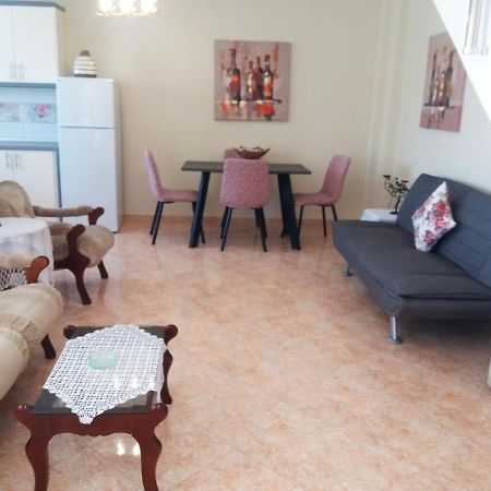 Evis Maisonette With Sea View Flojitá Kültér fotó