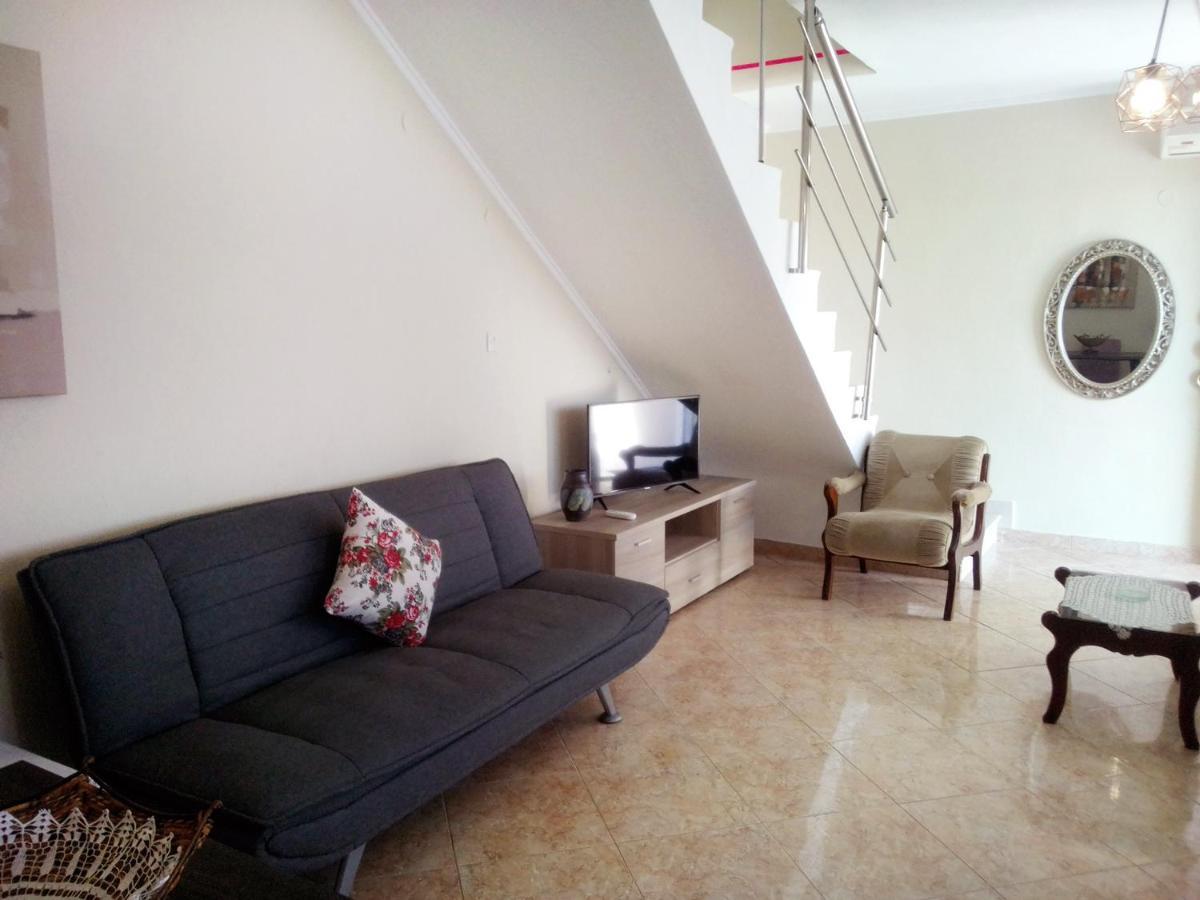 Evis Maisonette With Sea View Flojitá Kültér fotó