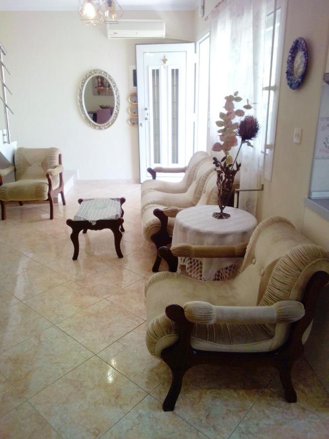 Evis Maisonette With Sea View Flojitá Kültér fotó