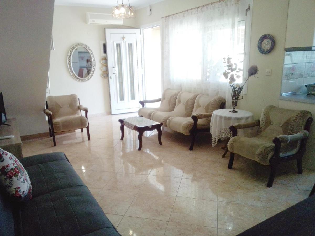 Evis Maisonette With Sea View Flojitá Kültér fotó